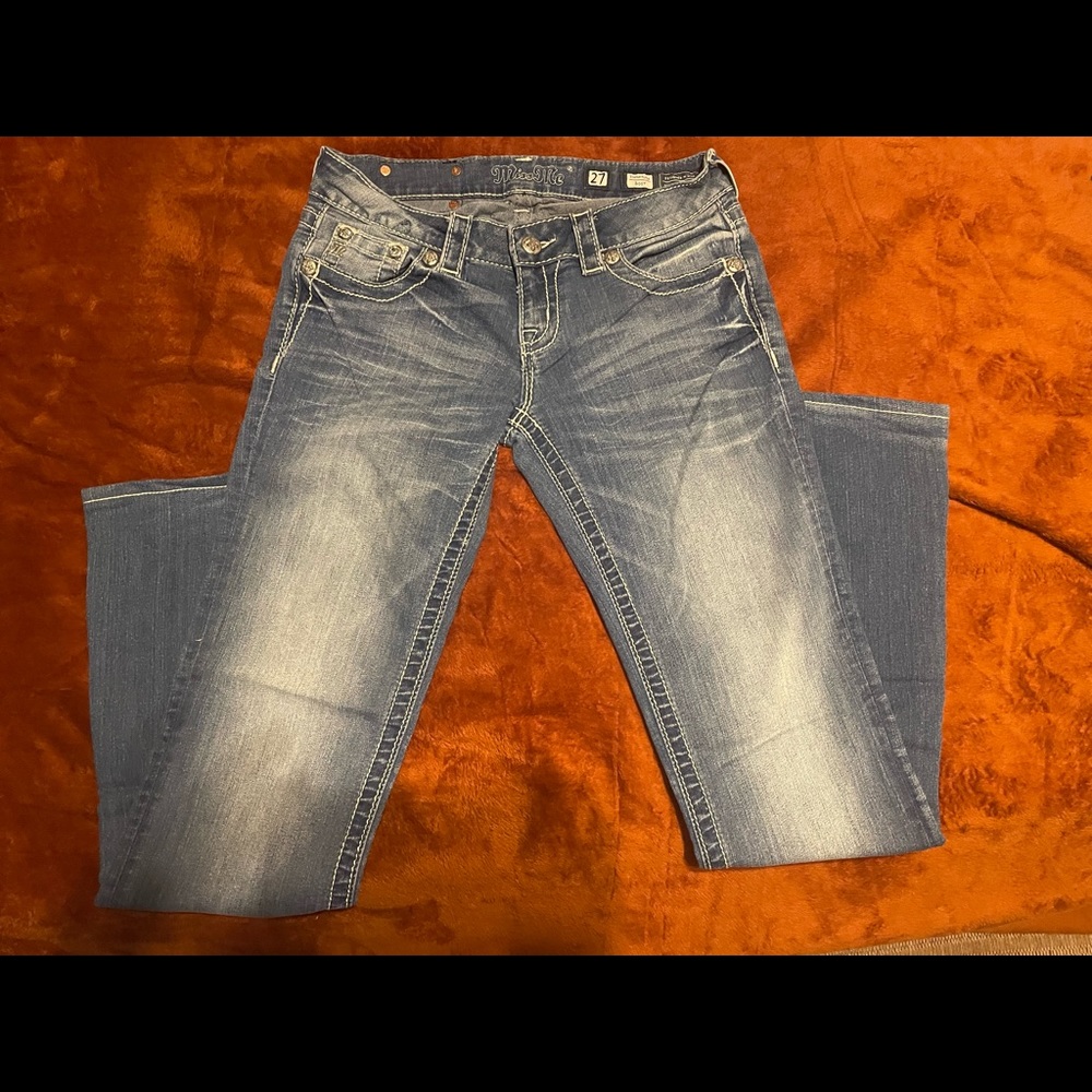 Miss Me bootcut jeans in excellent
condition.